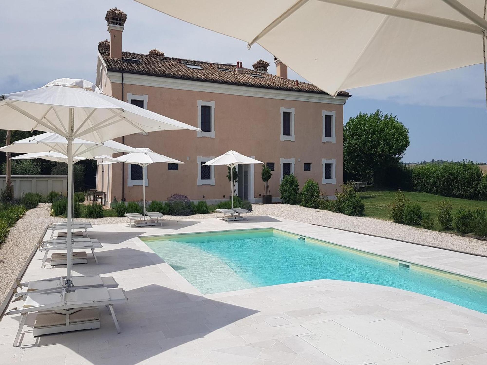 Loft In A Beautiful Villa With Swimming Pool Monsano Esterno foto